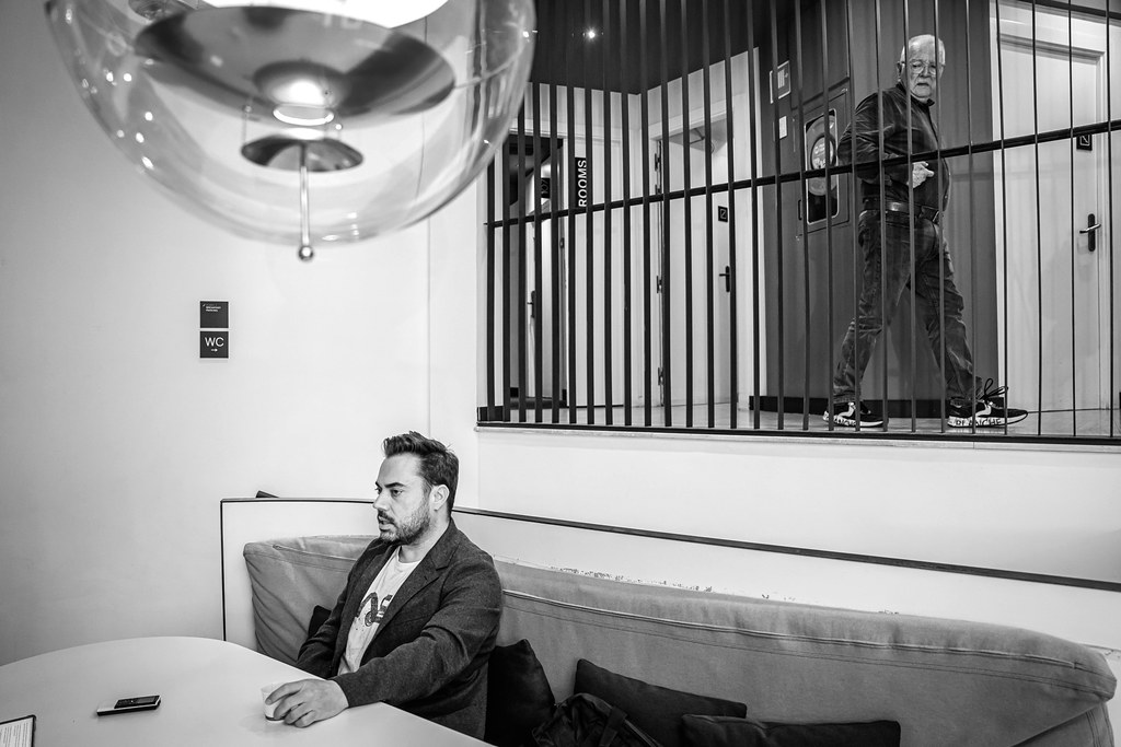 Sergio Parra: «El pensamiento crítico no existe. Lo que existe son sistemas para someter críticamente lo que estás opinando» 6 Sergio Parra para Jot Down