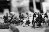 Una partida de Warhammer 40000. Foto Eric Savage (CC).