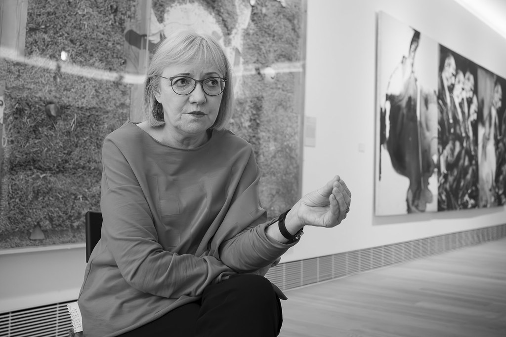 Renata Salecl: «Creo que hay esperanza, la especie humana es resiliente. Habrá cambios sociales más igualitarios y progresivos. Volveremos a ideas de derechos humanos» 3 Renata Salecl para Jot Down