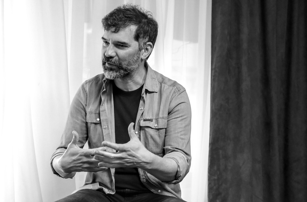Ángel Santos: «Siempre aparece alguien que te explica cómo se deben hacer las cosas» 2 Ángel Santos para Jot Down