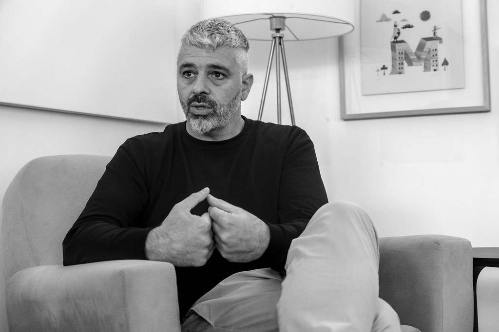 Víctor Malumián: «Hoy tenemos generaciones que se están criando sin tomar la lectura como una actividad posible» 2 Víctor Malumián para Jot Down