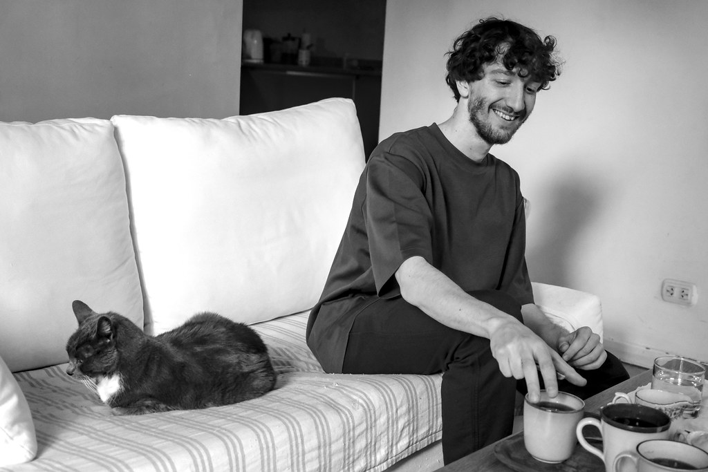 Teo López Puccio: «¿Cómo puede ser que la persona promedio no tenga cerca las razones para entender en qué sentido la matemática es bella? Comunicarlo es una especie de responsabilidad de los científicos» 4 Teo López Puccio para Jot Down