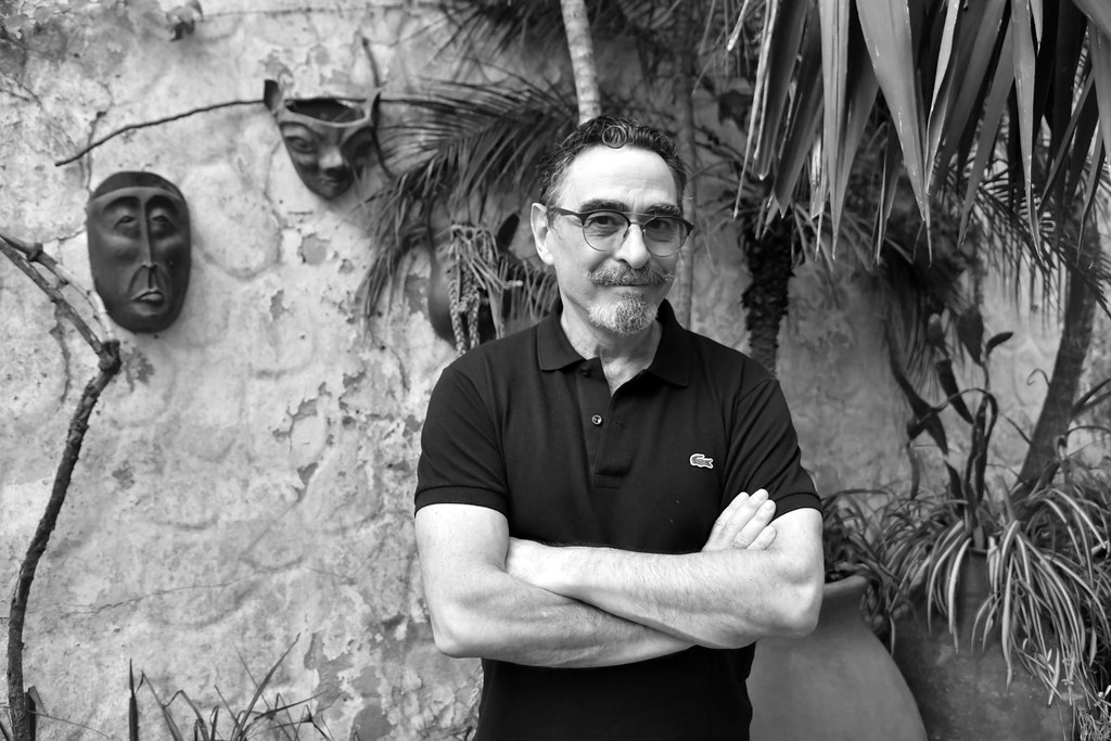 Federico Andahazi: «Dimos una vuelta completa y estamos viviendo una época medio victoriana» 1 Federico Andahazi para Jot Down